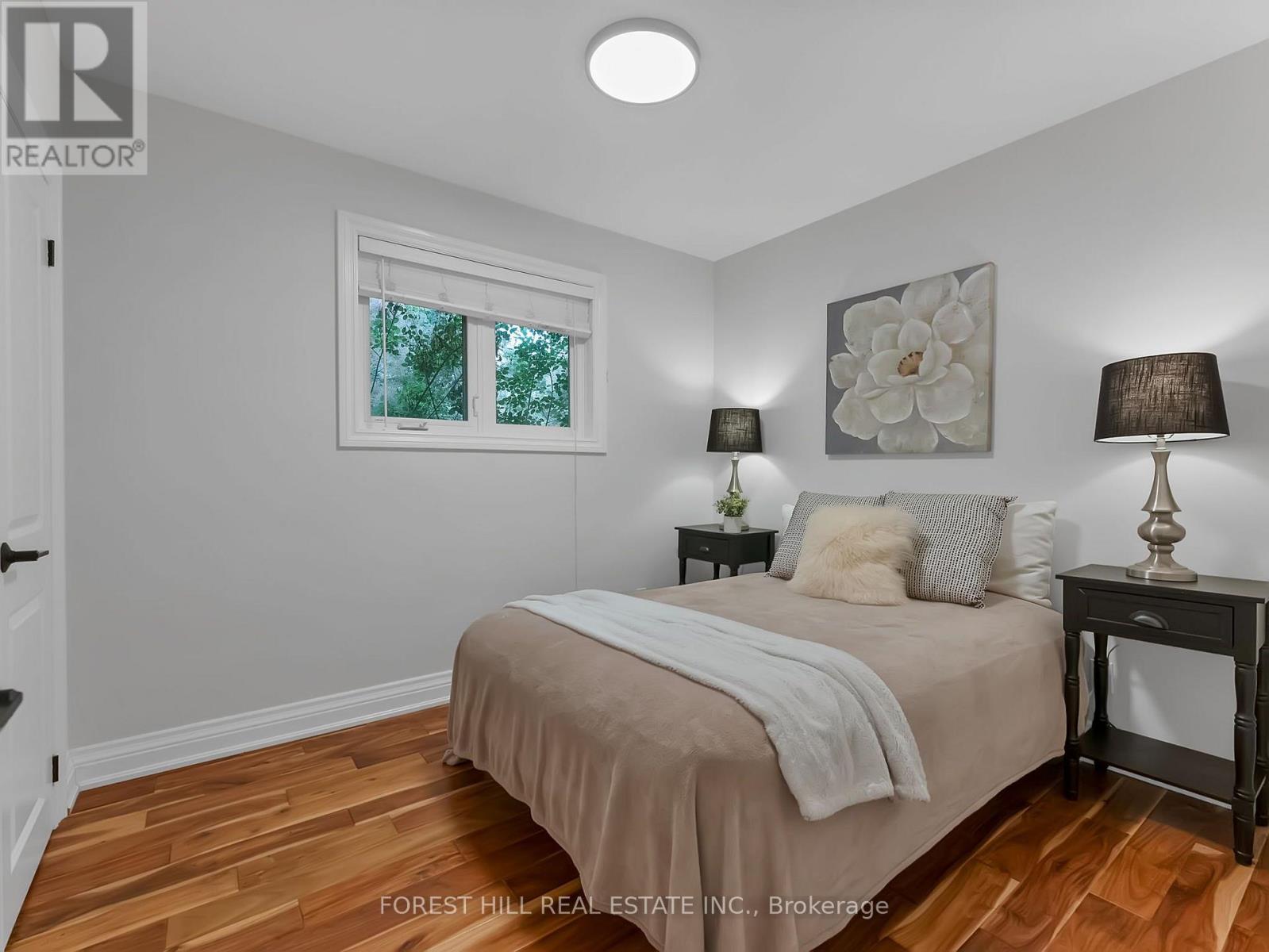 2744 Truscott Drive, Mississauga, Ontario  L5J 2B7 - Photo 16 - W13550014