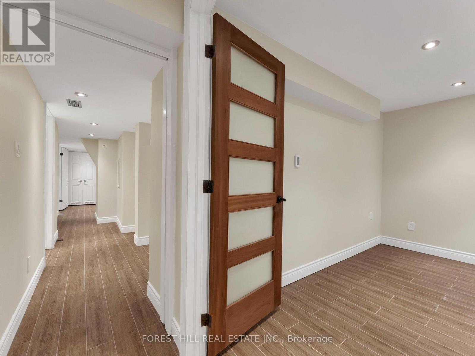 2744 Truscott Drive, Mississauga, Ontario  L5J 2B7 - Photo 18 - W13550014