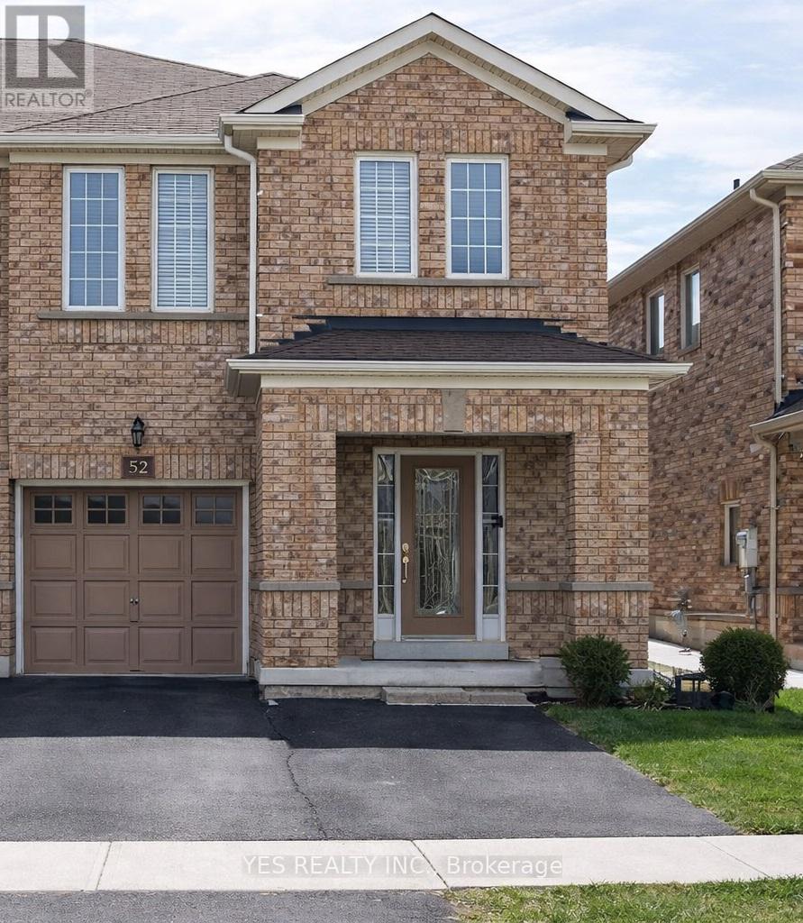 52 HOLLINGSWORTH CIRCLE, Brampton (Fletcher's Meadow)