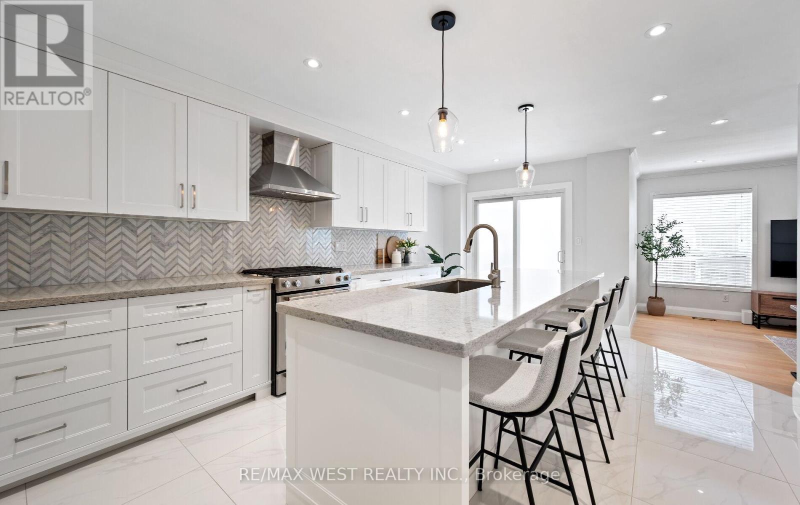 11 Beehive Drive, Caledon, Ontario  L7E 2V4 - Photo 17 - W13550032
