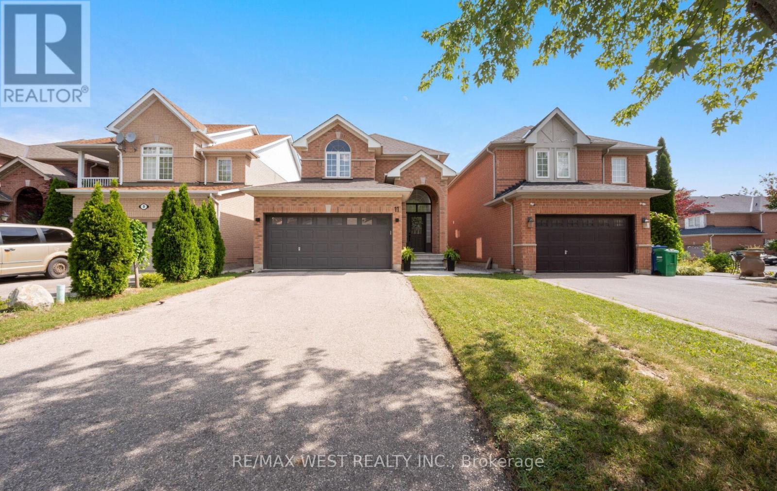 11 Beehive Drive, Caledon, Ontario  L7E 2V4 - Photo 3 - W13550032