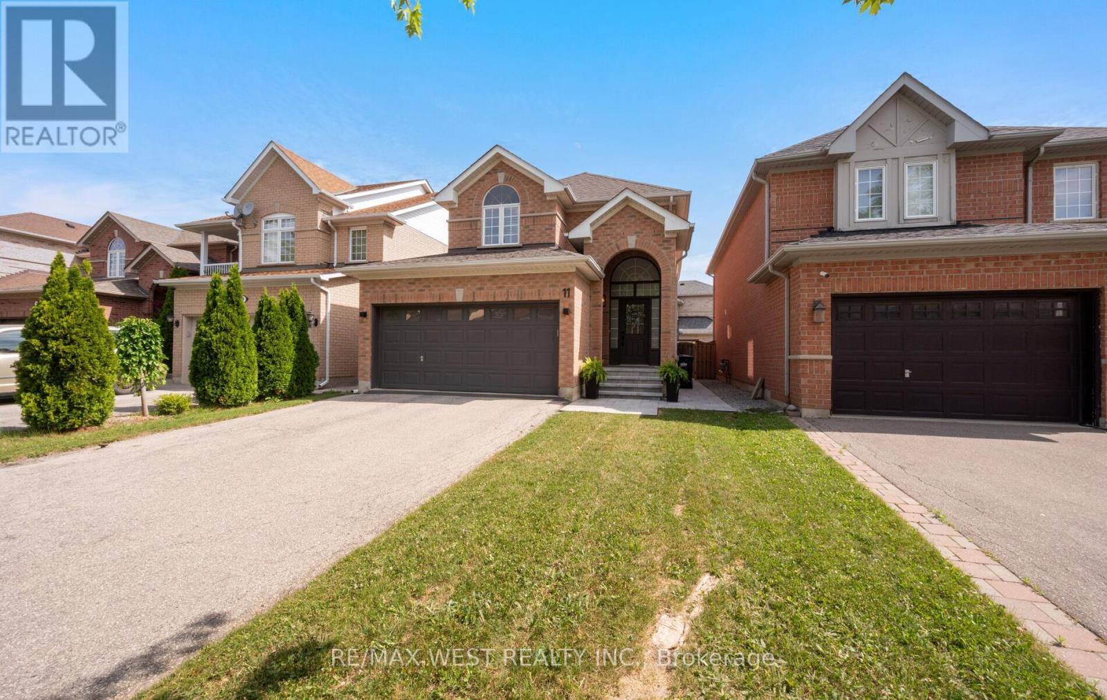 11 Beehive Drive, Caledon, Ontario  L7E 2V4 - Photo 4 - W13550032