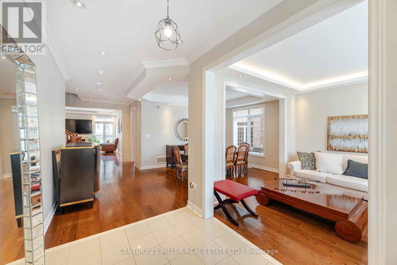 2098 Wildfel Way, Oakville, Ontario  L6M 0E2 - Photo 4 - W13550124