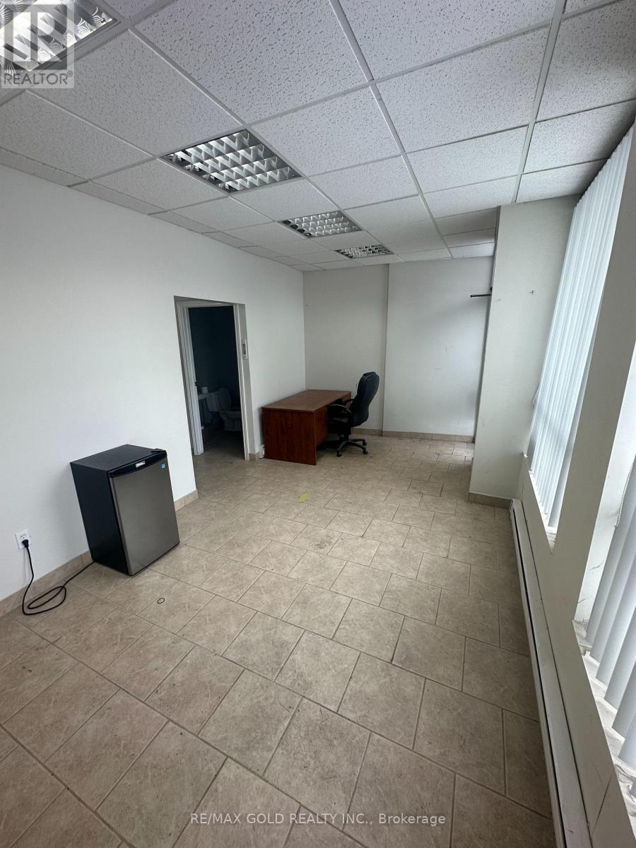 4 - 1080 Tristar Drive, Mississauga, Ontario  L5T 1P1 - Photo 3 - W13550136