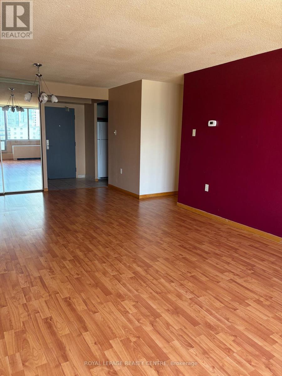 807 - 25 Fairview Road W, Mississauga, Ontario  L5B 3Y8 - Photo 6 - W13529362