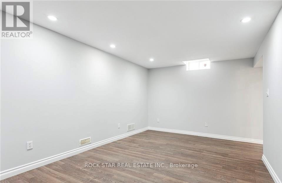 159 Henhoeffer Crescent, Kitchener, Ontario  N2E 4H2 - Photo 3 - X13550104