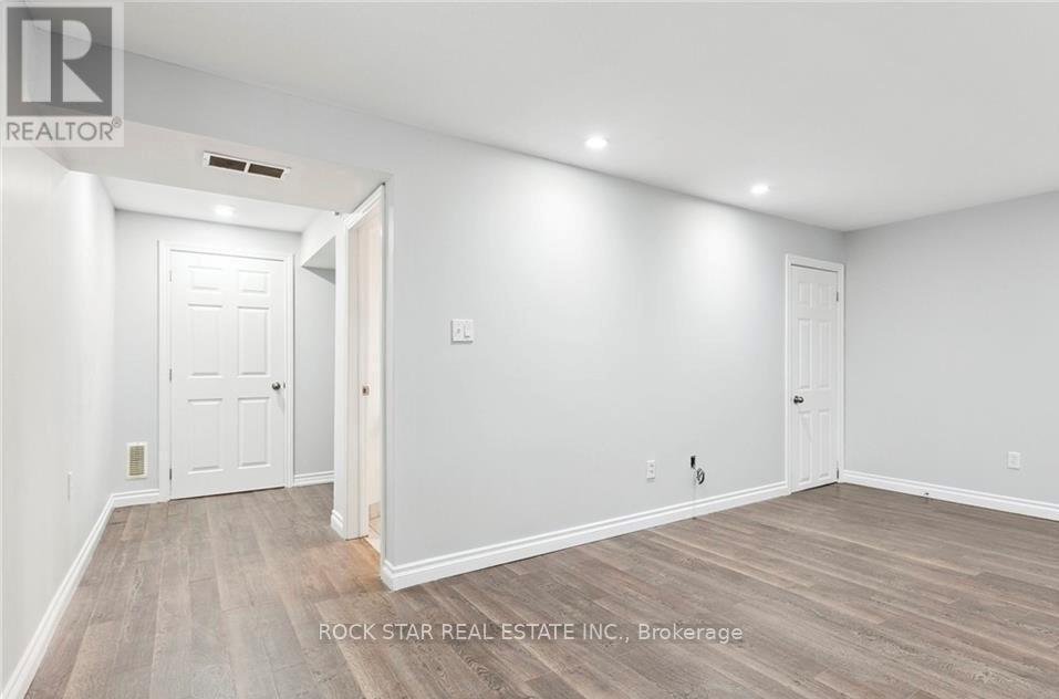 159 Henhoeffer Crescent, Kitchener, Ontario  N2E 4H2 - Photo 5 - X13550104