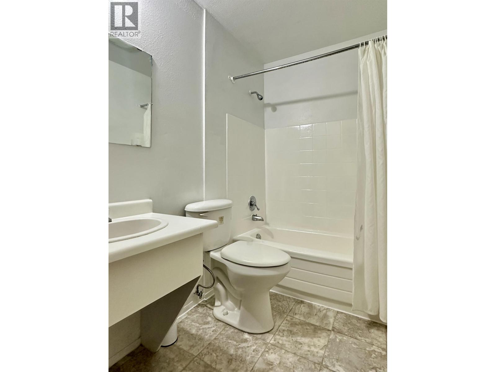 5036 W 51 Avenue, Fort Nelson, British Columbia  V0C 1R0 - Photo 17 - C8080324