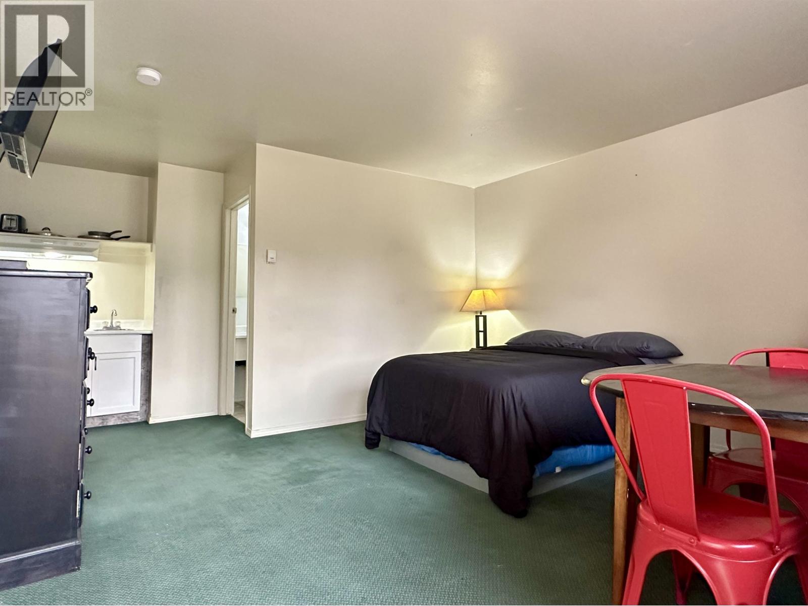 5036 W 51 Avenue, Fort Nelson, British Columbia  V0C 1R0 - Photo 15 - C8080324