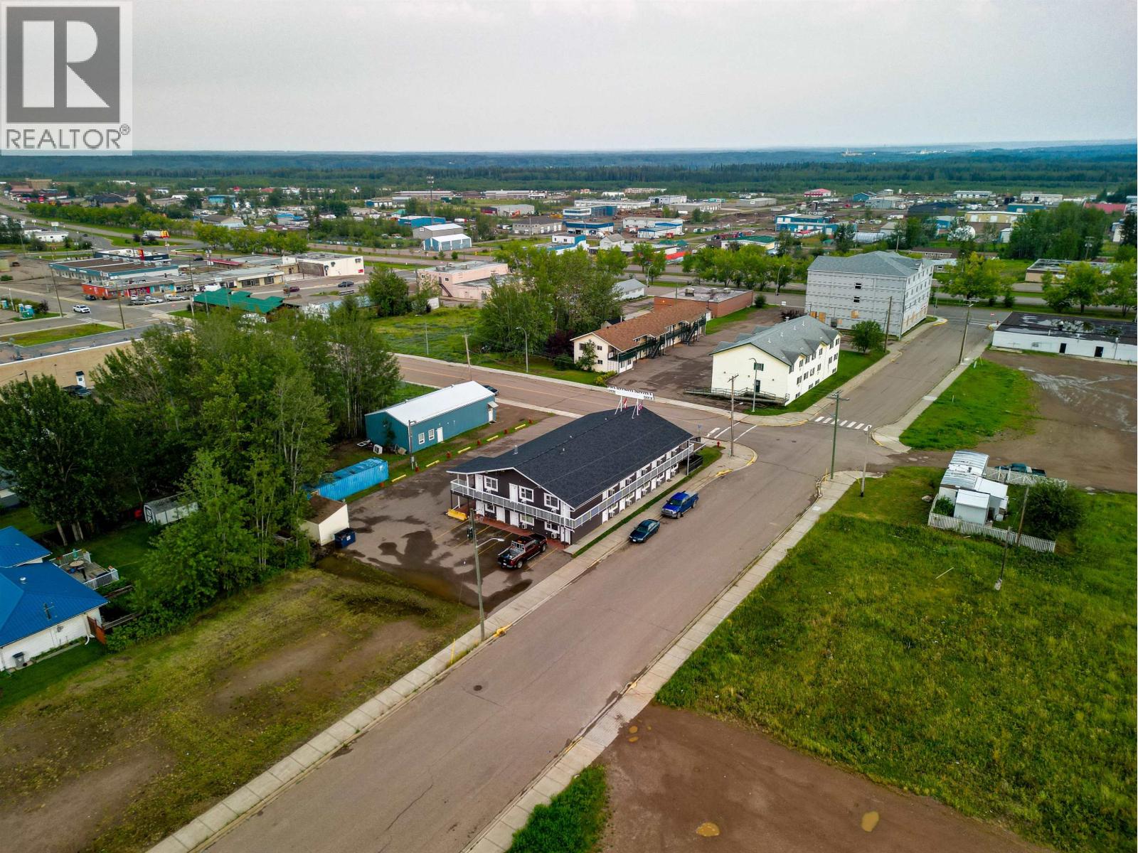 5036 W 51 Avenue, Fort Nelson, British Columbia  V0C 1R0 - Photo 6 - C8080324