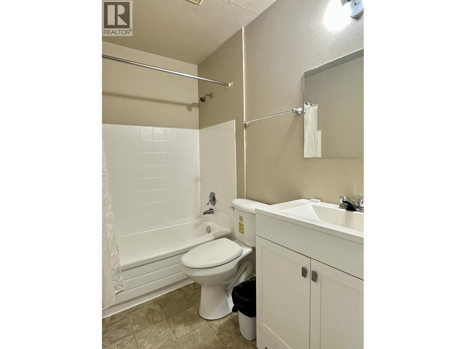 5036 W 51 Avenue, Fort Nelson, British Columbia  V0C 1R0 - Photo 14 - C8080324