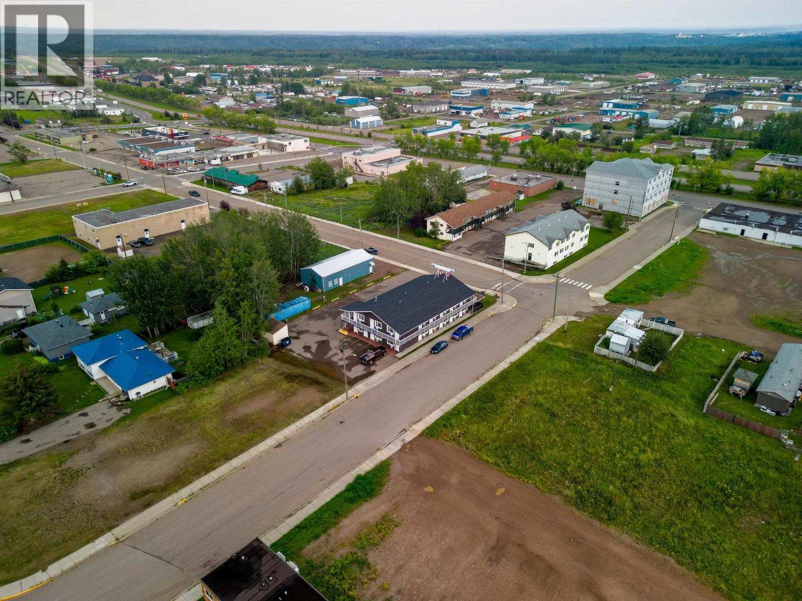 5036 W 51 Avenue, Fort Nelson, British Columbia  V0C 1R0 - Photo 7 - C8080324