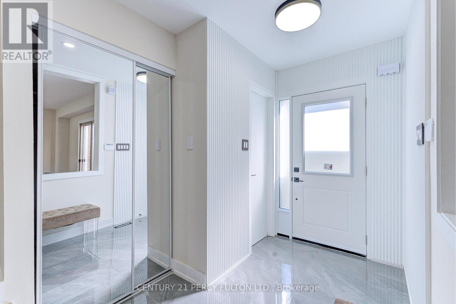 1611 Geta Circle, Pickering, Ontario  L1V 3B5 - Photo 2 - E13523680