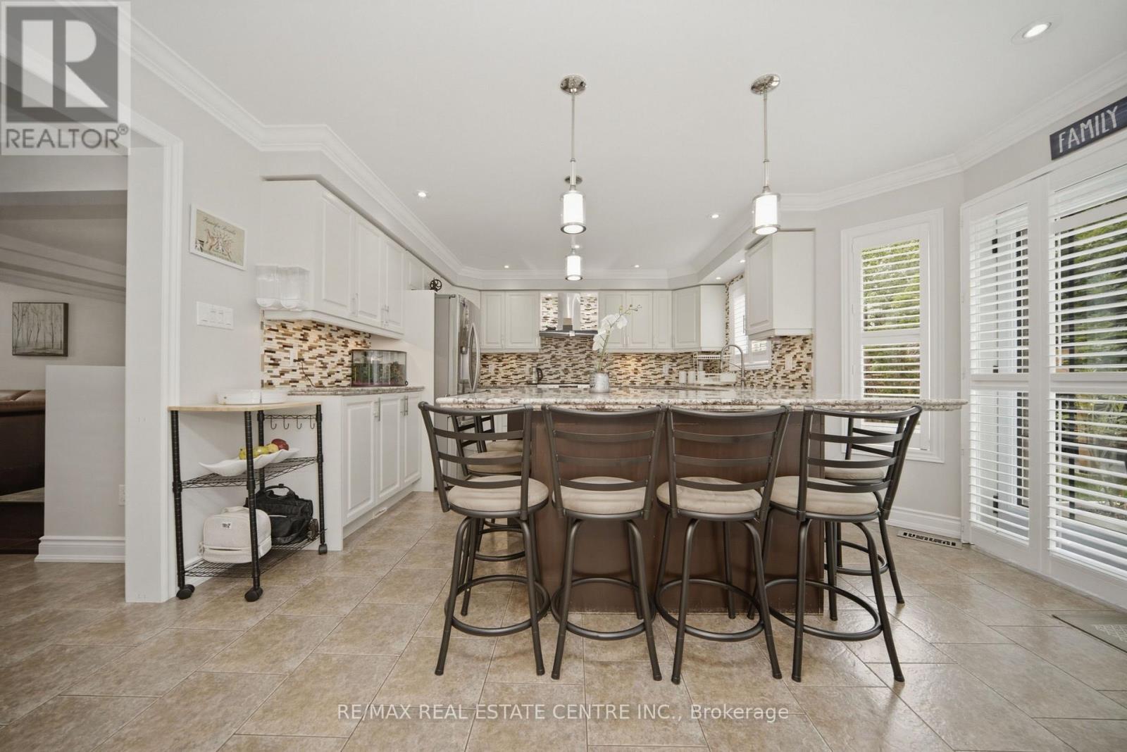 49 Miller Drive, Halton Hills, Ontario  L7G 5P7 - Photo 11 - W13548298