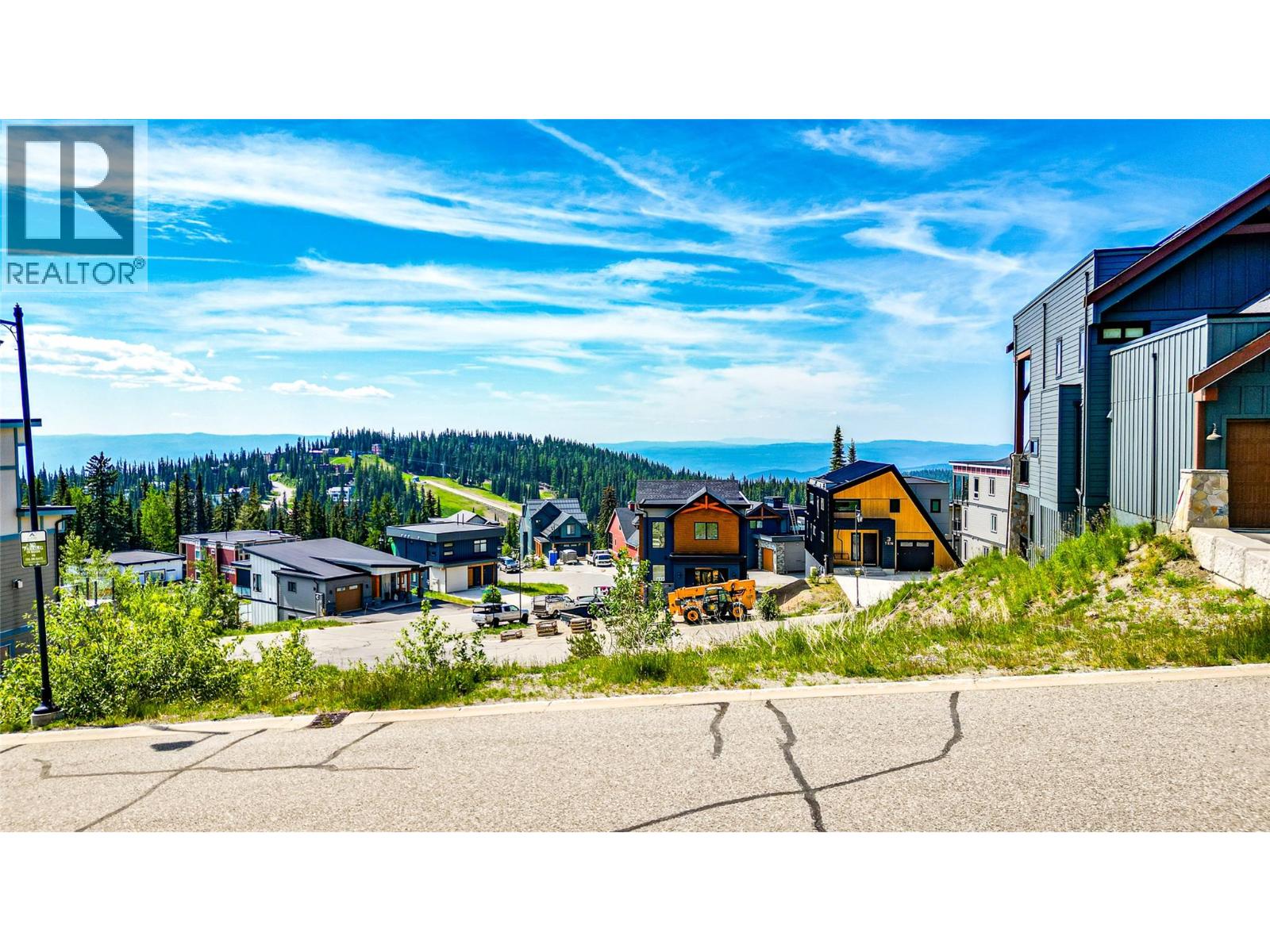 520 Arnica Lane, Silver Star, British Columbia  V1B 3M1 - Photo 11 - 10372596