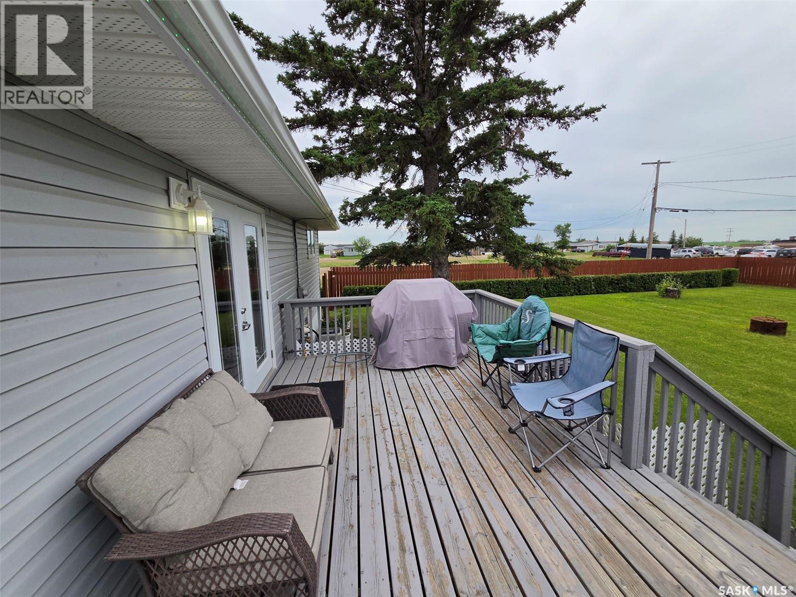 320 6th Street W, Carlyle, Saskatchewan  S0C 0R0 - Photo 8 - SK042211
