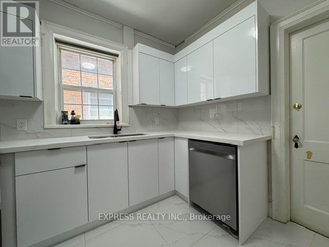 Main - 167 Highbourne Road, Toronto, Ontario M5P 2J8 - Photo 14 - C13550258