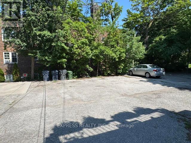 Main - 167 Highbourne Road, Toronto, Ontario M5P 2J8 - Photo 28 - C13550258