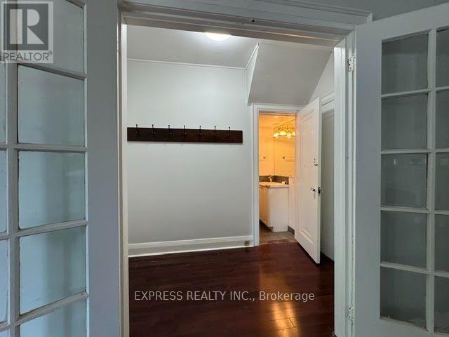 Main - 167 Highbourne Road, Toronto, Ontario M5P 2J8 - Photo 3 - C13550258