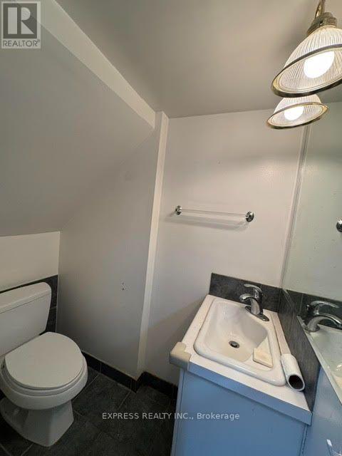 Main - 167 Highbourne Road, Toronto, Ontario M5P 2J8 - Photo 4 - C13550258