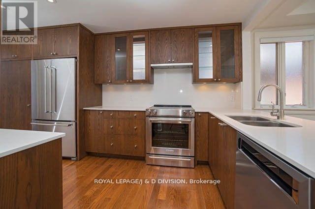 202 - 85 Admiral Road, Toronto, Ontario  M5R 2L7 - Photo 4 - C13550292