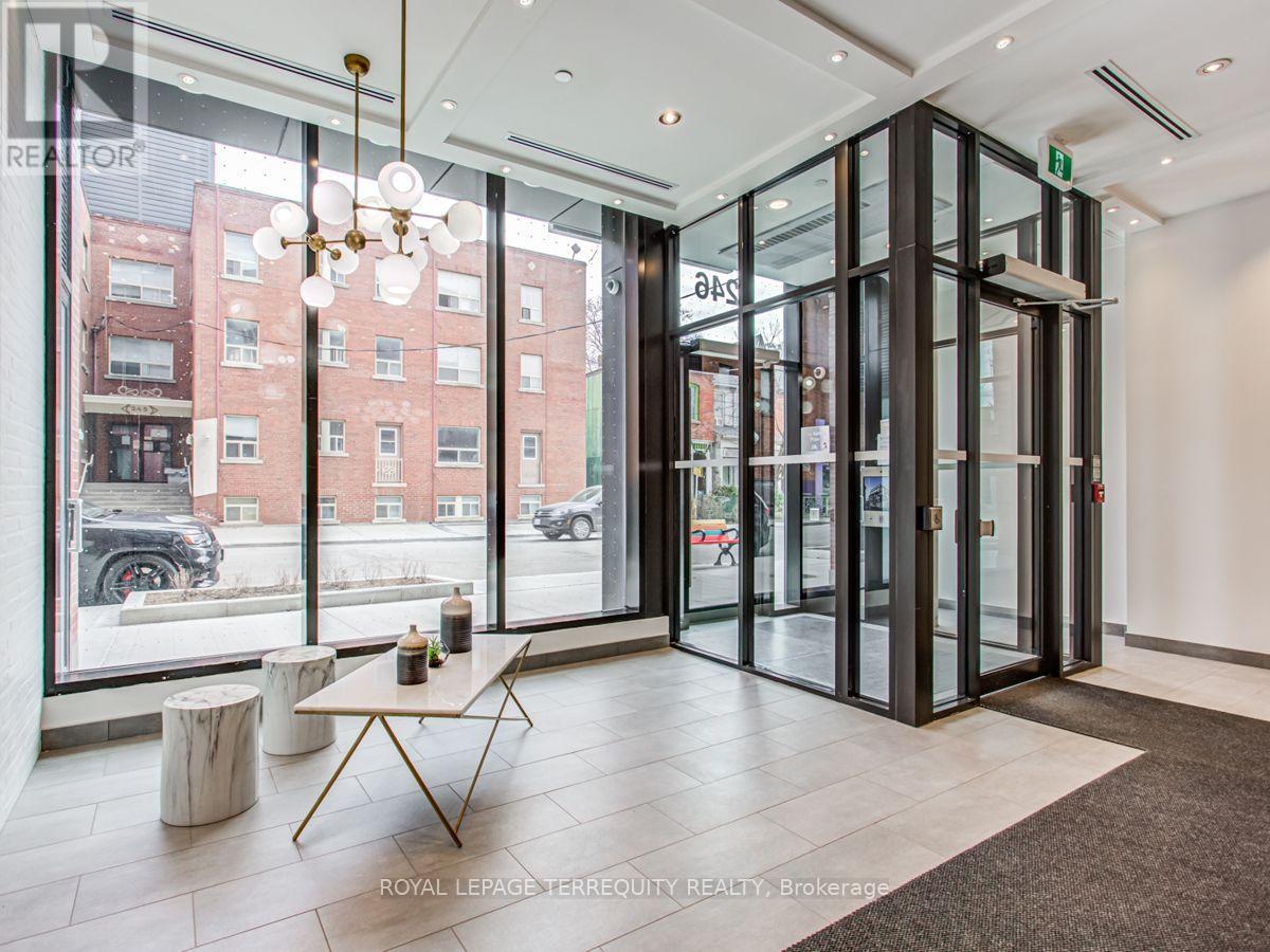 713 - 246 Logan Avenue, Toronto, Ontario  M4M 0E9 - Photo 2 - E13550232