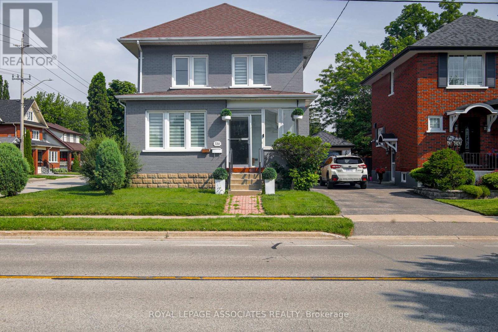 330 ATHOL STREET E