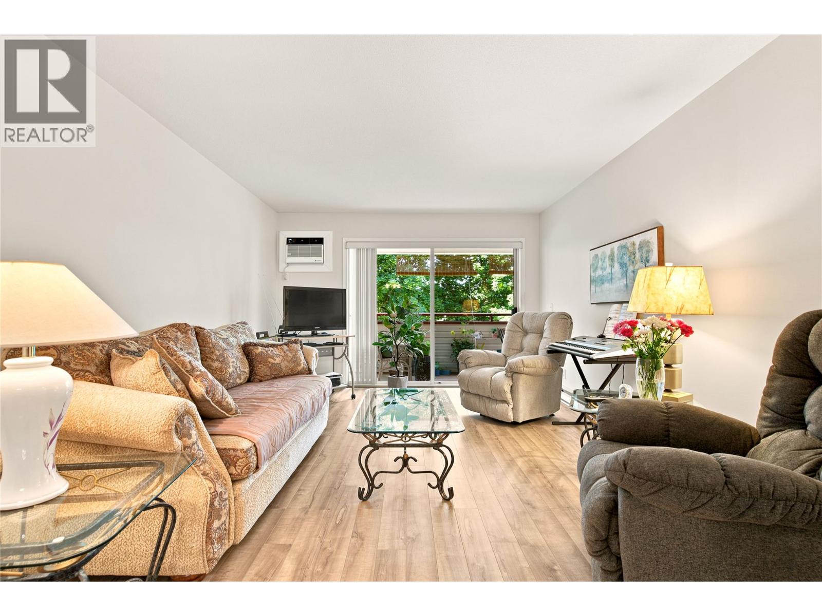 240 Hollywood Road N Unit# 305, Kelowna, British Columbia  V1X 6Y4 - Photo 5 - 10393736