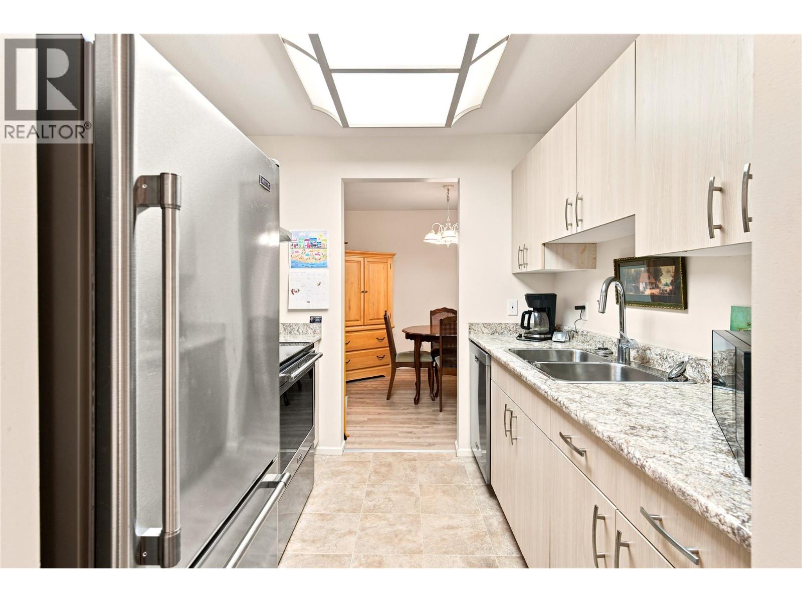240 Hollywood Road N Unit# 305, Kelowna, British Columbia  V1X 6Y4 - Photo 9 - 10393736