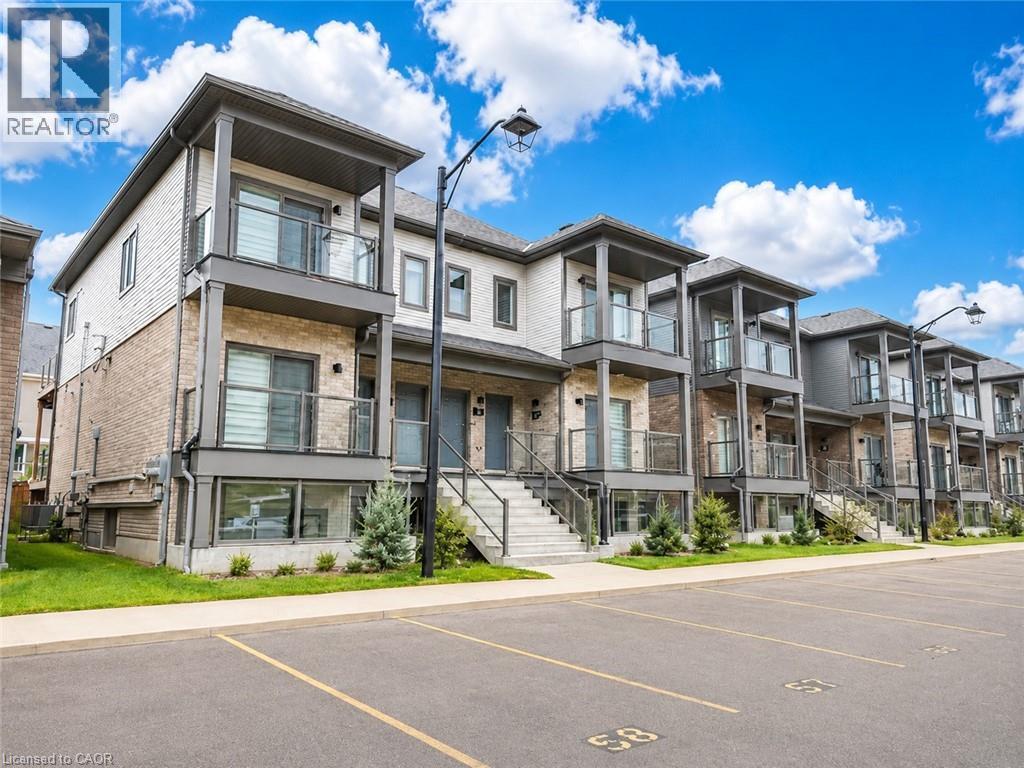 205 WEST OAK Trail Unit# 32, Kitchener