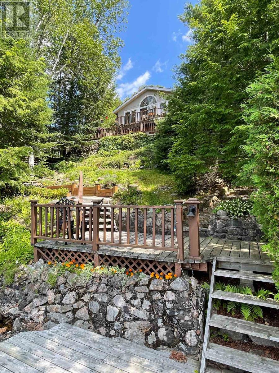 1109 BURNT POINT TRAIL, Highlands East, Ontario