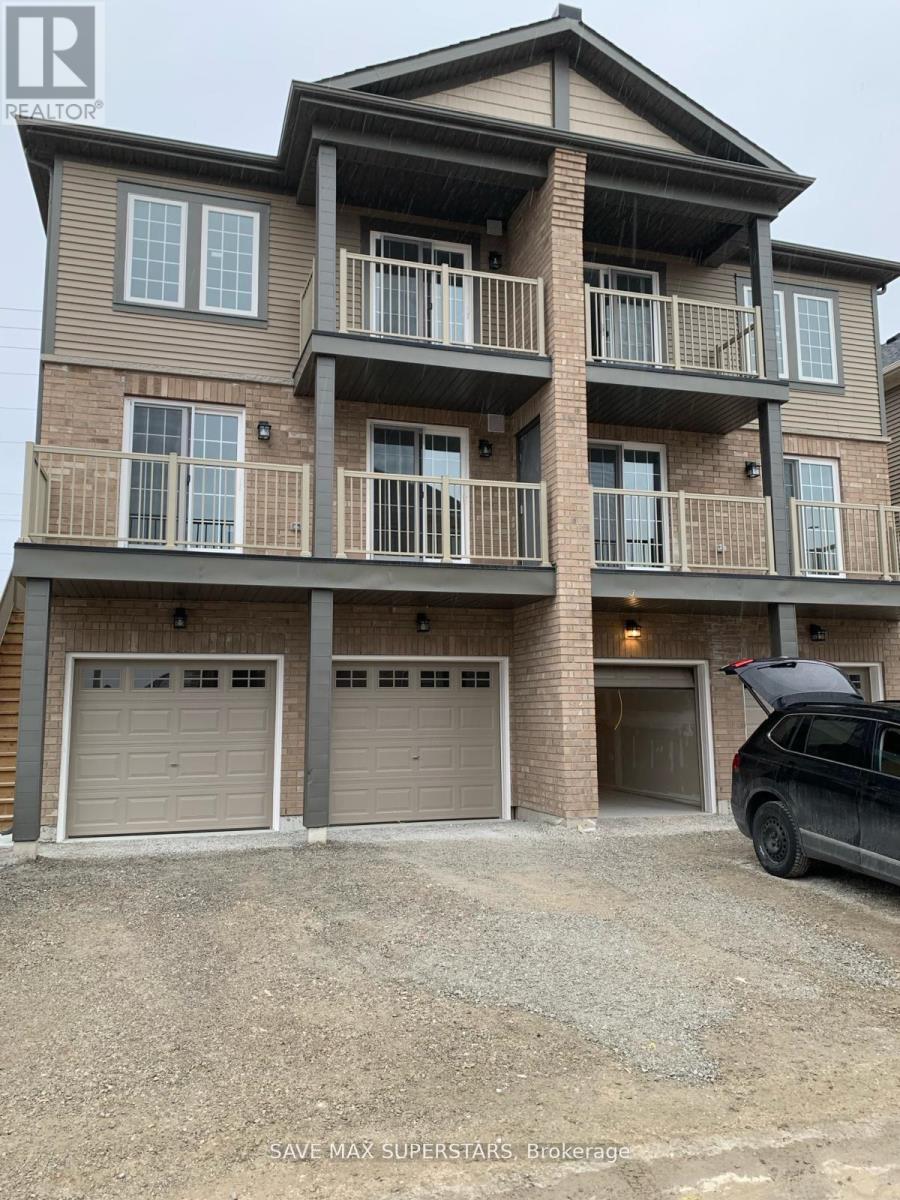 41 Pumpkin Corner Crescent, Barrie, Ontario  L9J 0T7 - Photo 1 - S13550194