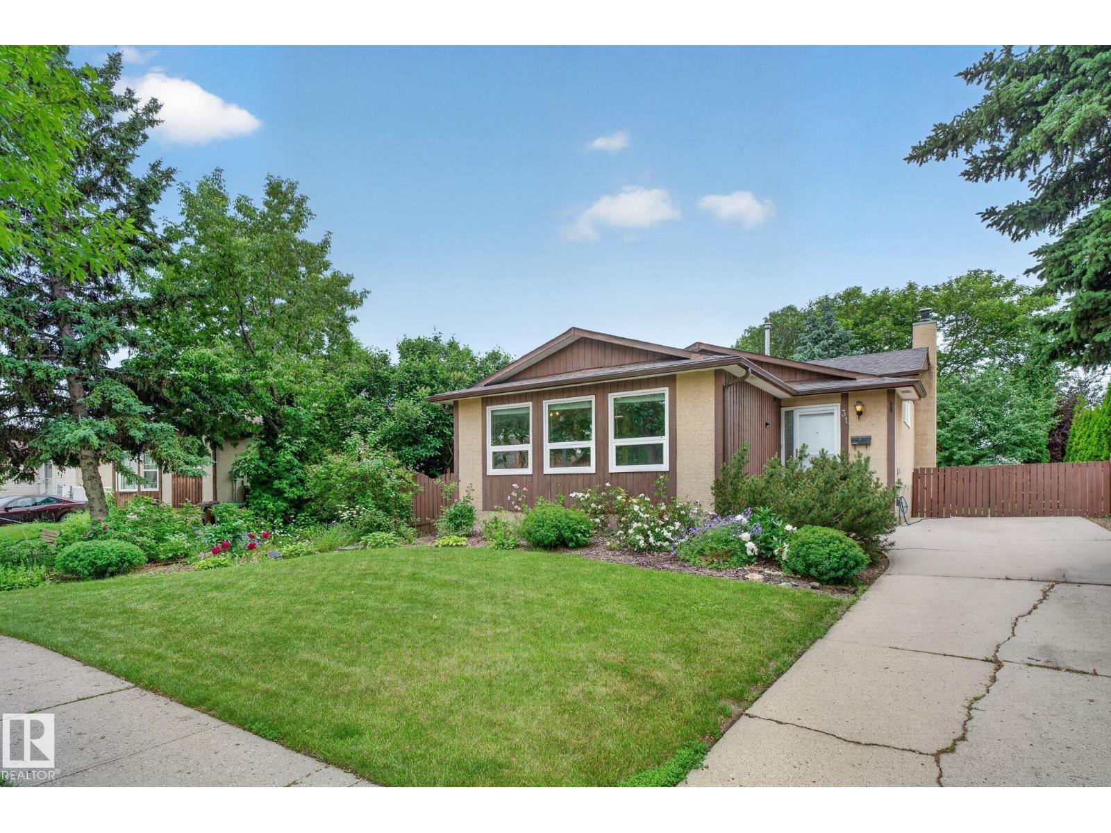 31 ALPINE BV, St. Albert