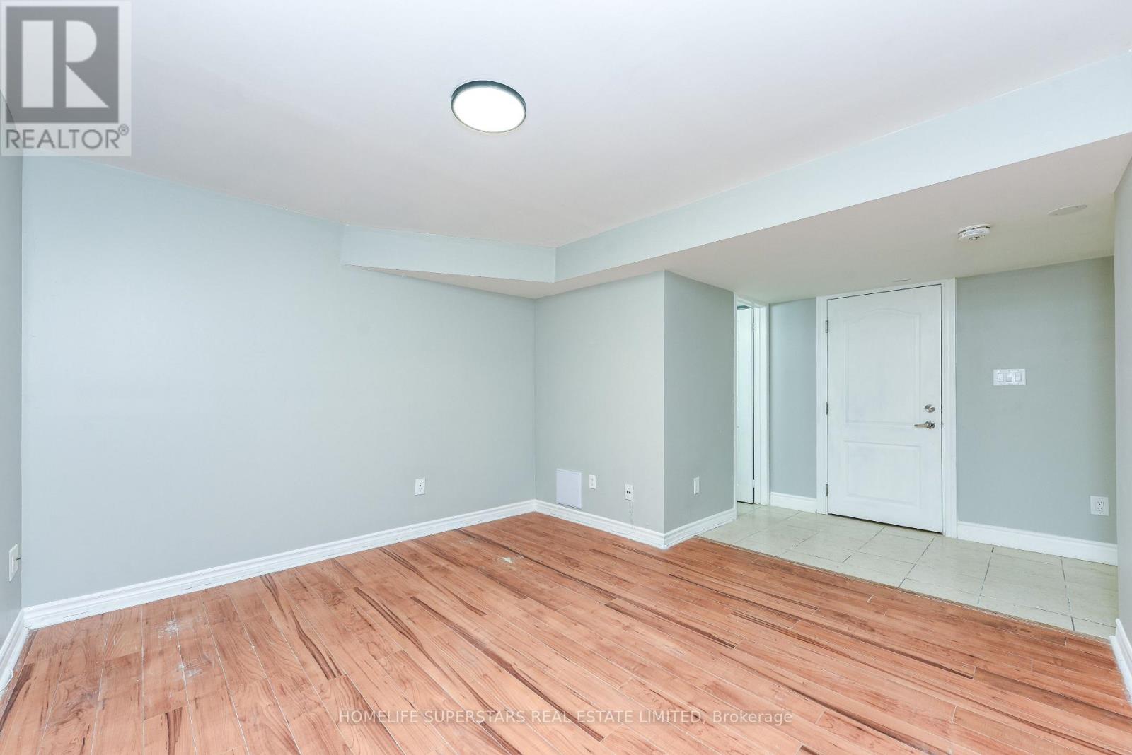 Bsmt - 15 Gold Hill Road W, Brampton, Ontario  L6X 4T6 - Photo 17 - W13434206