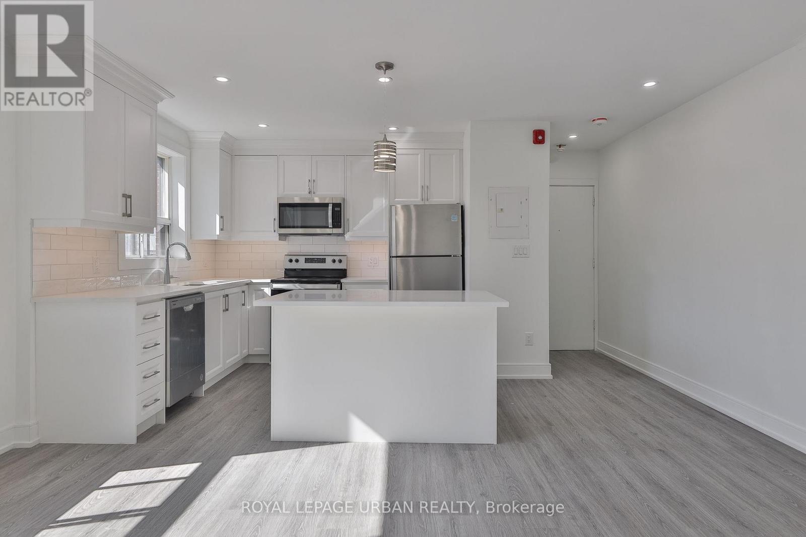 5 - 2841 KEELE STREET, Toronto, Ontario