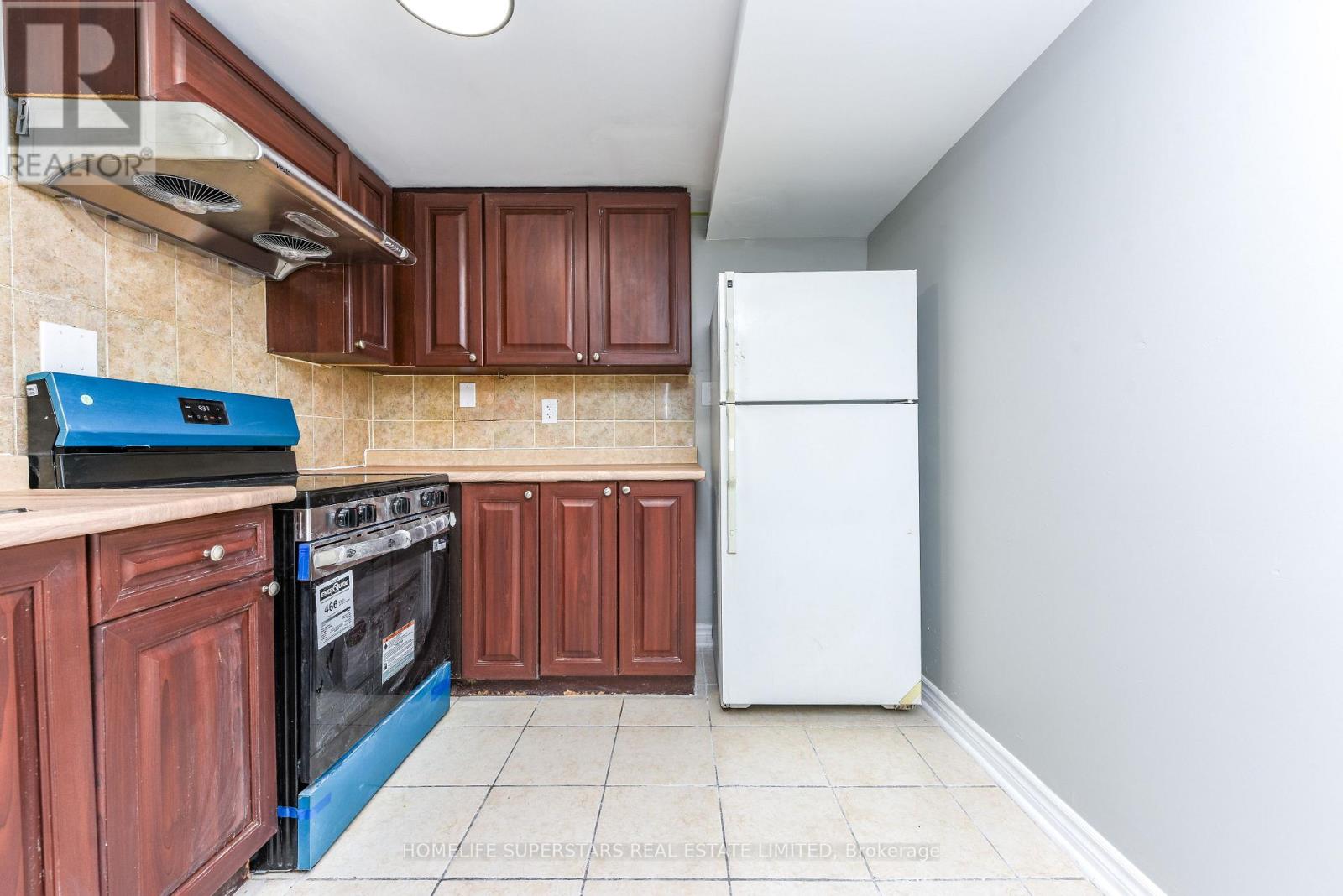 Bsmt - 15 Gold Hill Road W, Brampton, Ontario  L6X 4T6 - Photo 29 - W13434206