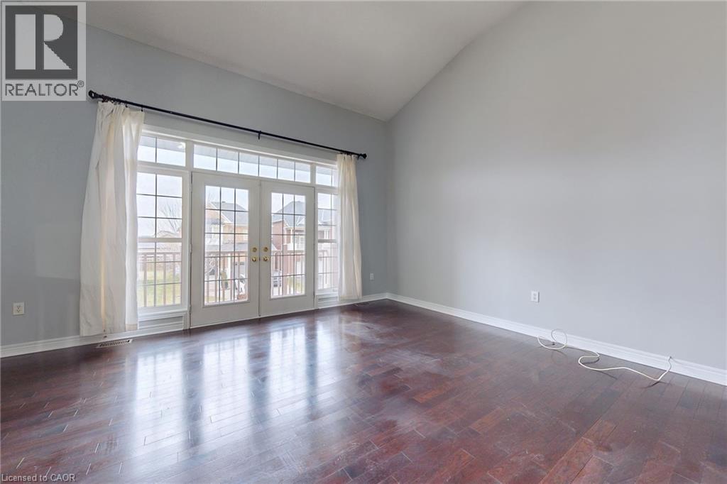 208 Weston Drive, Halton, Ontario  L9T 0V1 - Photo 4 - 40847176