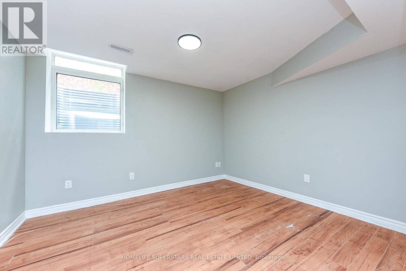 Bsmt - 15 Gold Hill Road W, Brampton, Ontario  L6X 4T6 - Photo 14 - W13434206