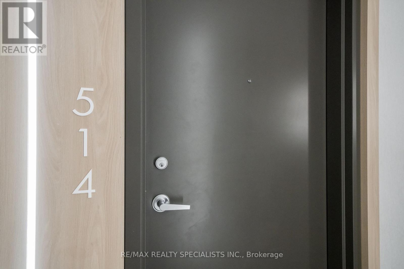 514 - 4 Elsinore Path, Toronto, Ontario  M8V 4G7 - Photo 3 - W13545096