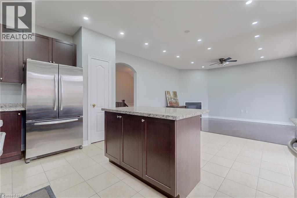 208 Weston Drive, Halton, Ontario  L9T 0V1 - Photo 7 - 40847176