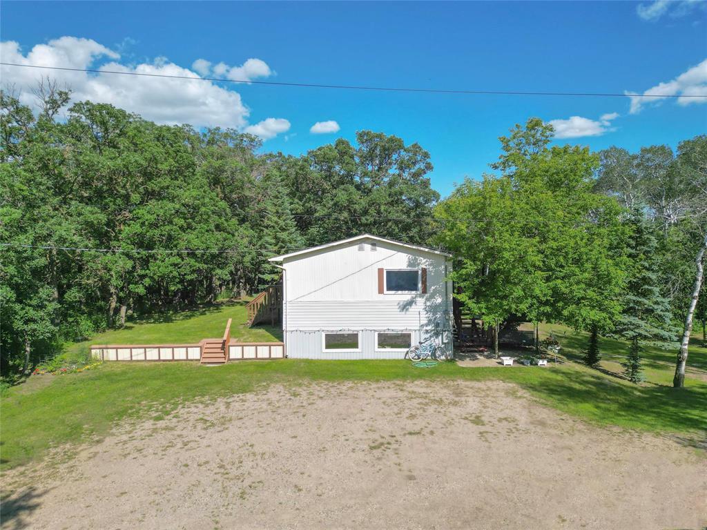 199 Oak Street E, Oak Lake, Manitoba  R0M 1P0 - Photo 1 - 202615696