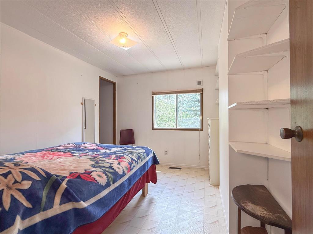 199 Oak Street E, Oak Lake, Manitoba  R0M 1P0 - Photo 18 - 202615696