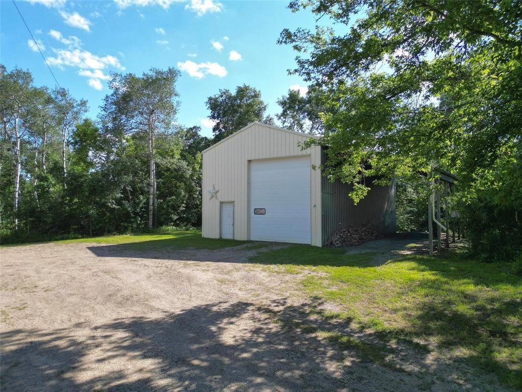 199 Oak Street E, Oak Lake, Manitoba  R0M 1P0 - Photo 2 - 202615696