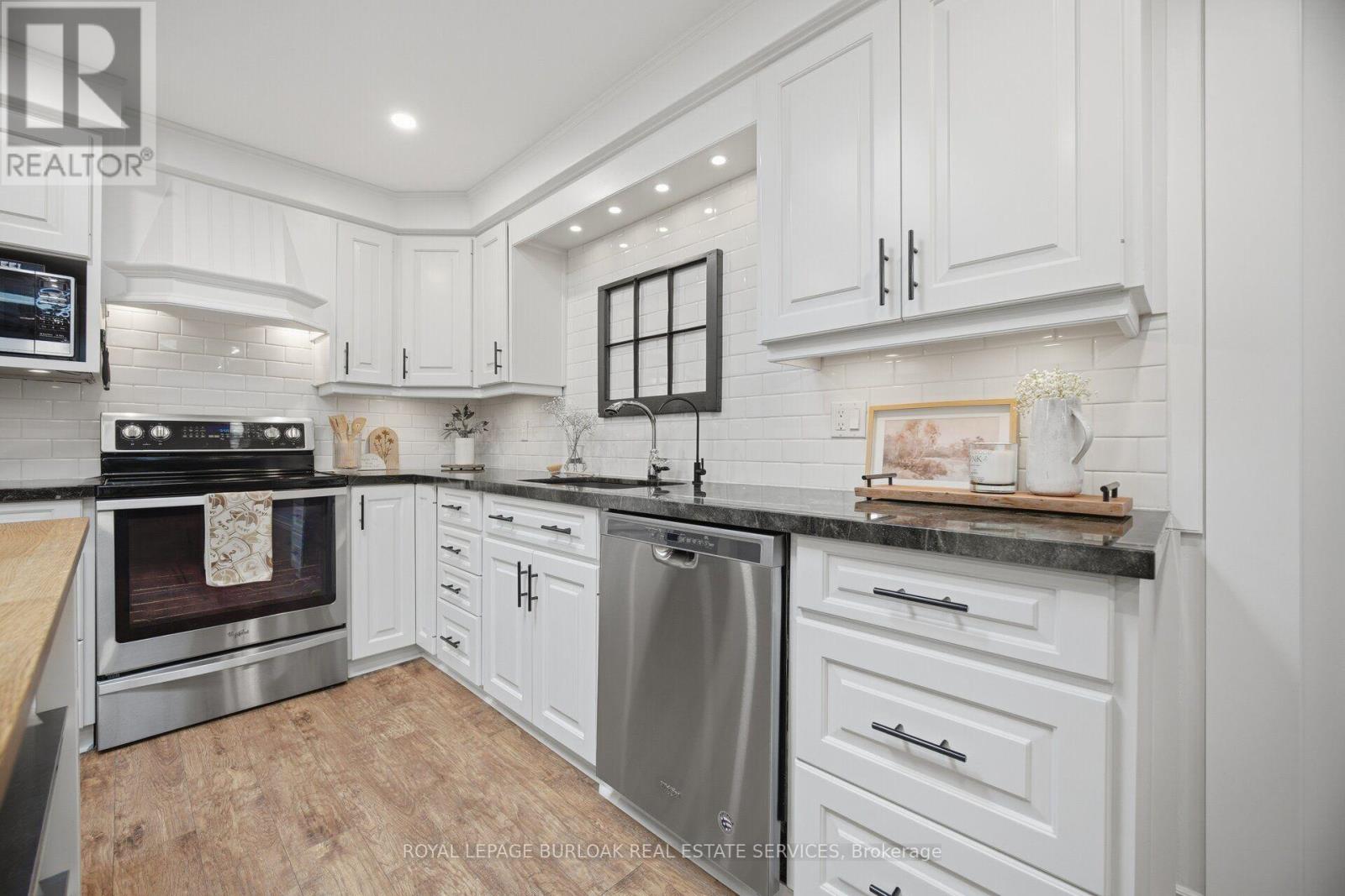915 Governors Road, Hamilton, Ontario  L9H 5E3 - Photo 13 - X13550244