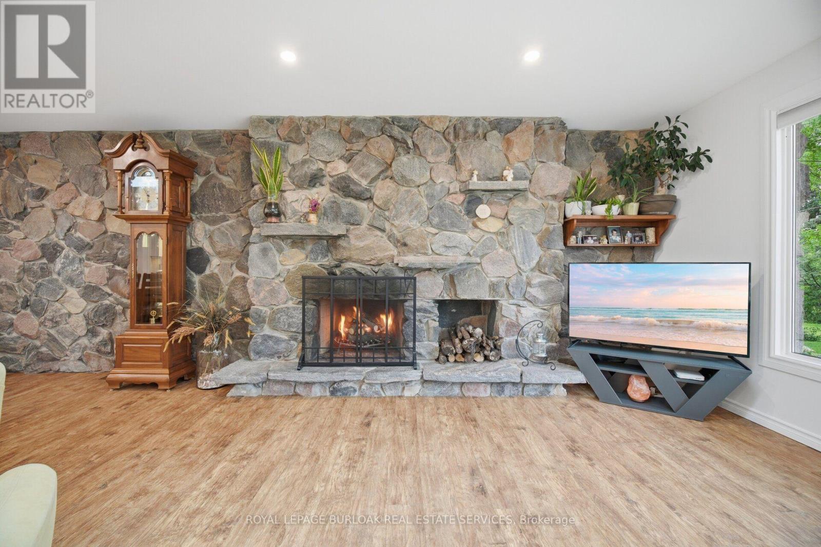 915 Governors Road, Hamilton, Ontario  L9H 5E3 - Photo 9 - X13550244