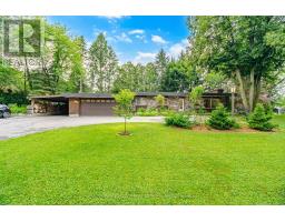 915 GOVERNORS ROAD, Hamilton, Ontario