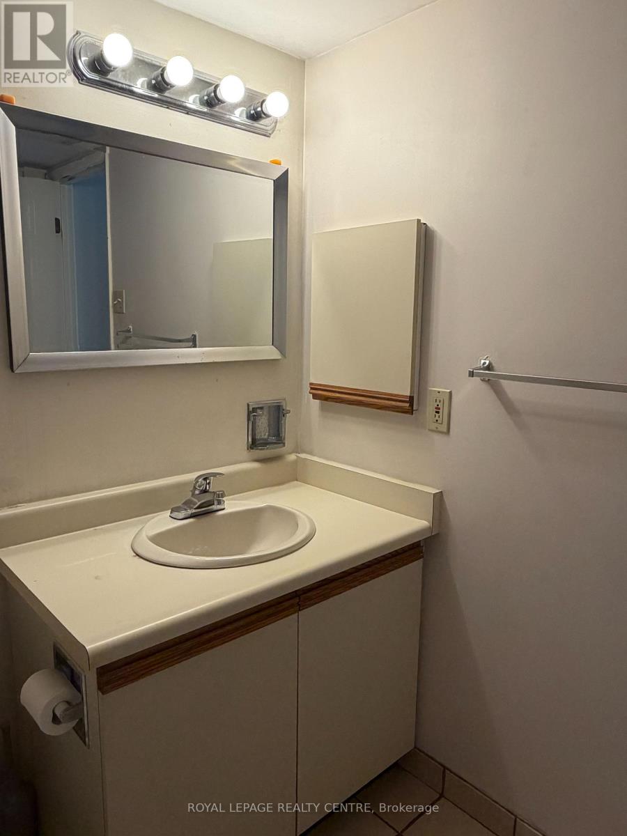 807 - 25 Fairview Road W, Mississauga, Ontario  L5B 3Y8 - Photo 19 - W13529362