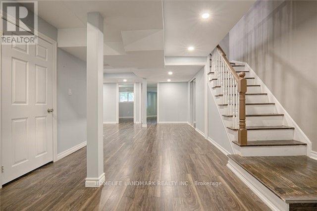 813 Stonehaven Avenue, Newmarket, Ontario  L3X 2K3 - Photo 15 - N13472658