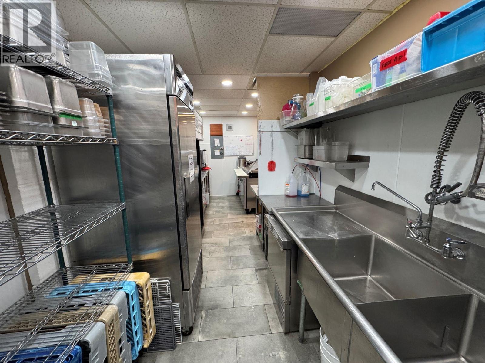 353 Market Avenue, Grand Forks, British Columbia  V0H 1H0 - Photo 14 - 10394391