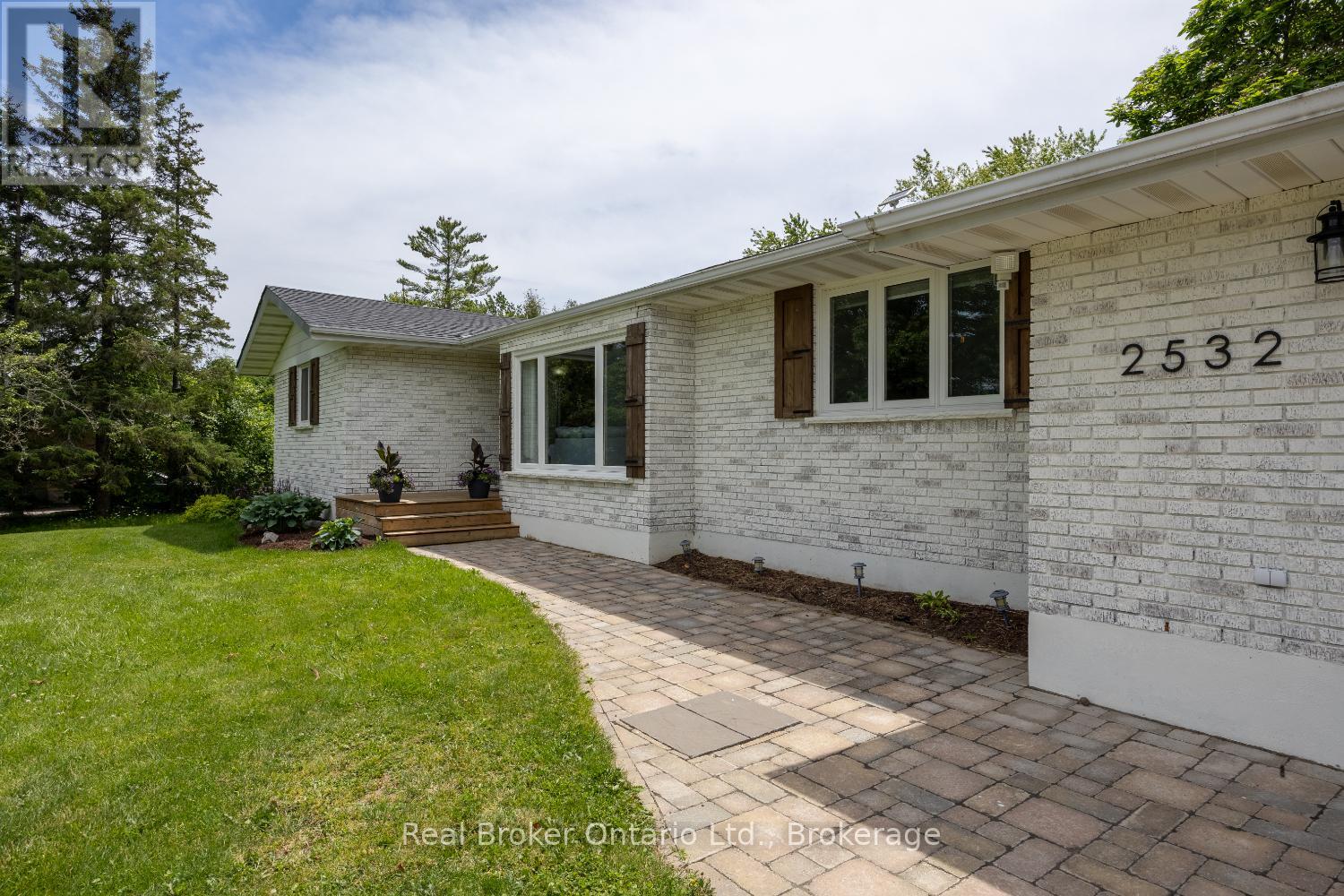 2532 Holt Road, Clarington, Ontario  L1C 6G6 - Photo 5 - E13550538